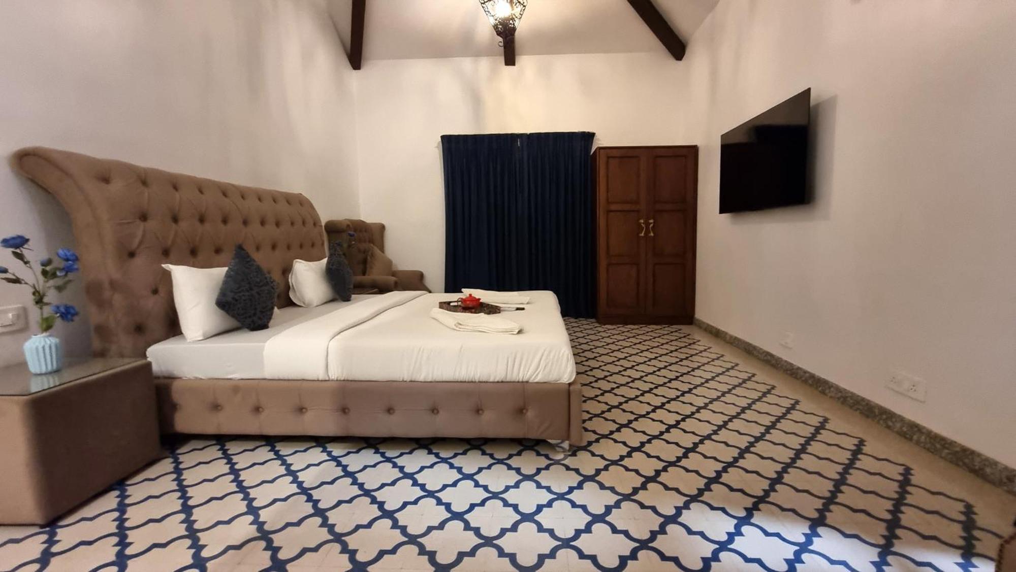 Casa Pallazzo Luxury - 10bhk Private Pool