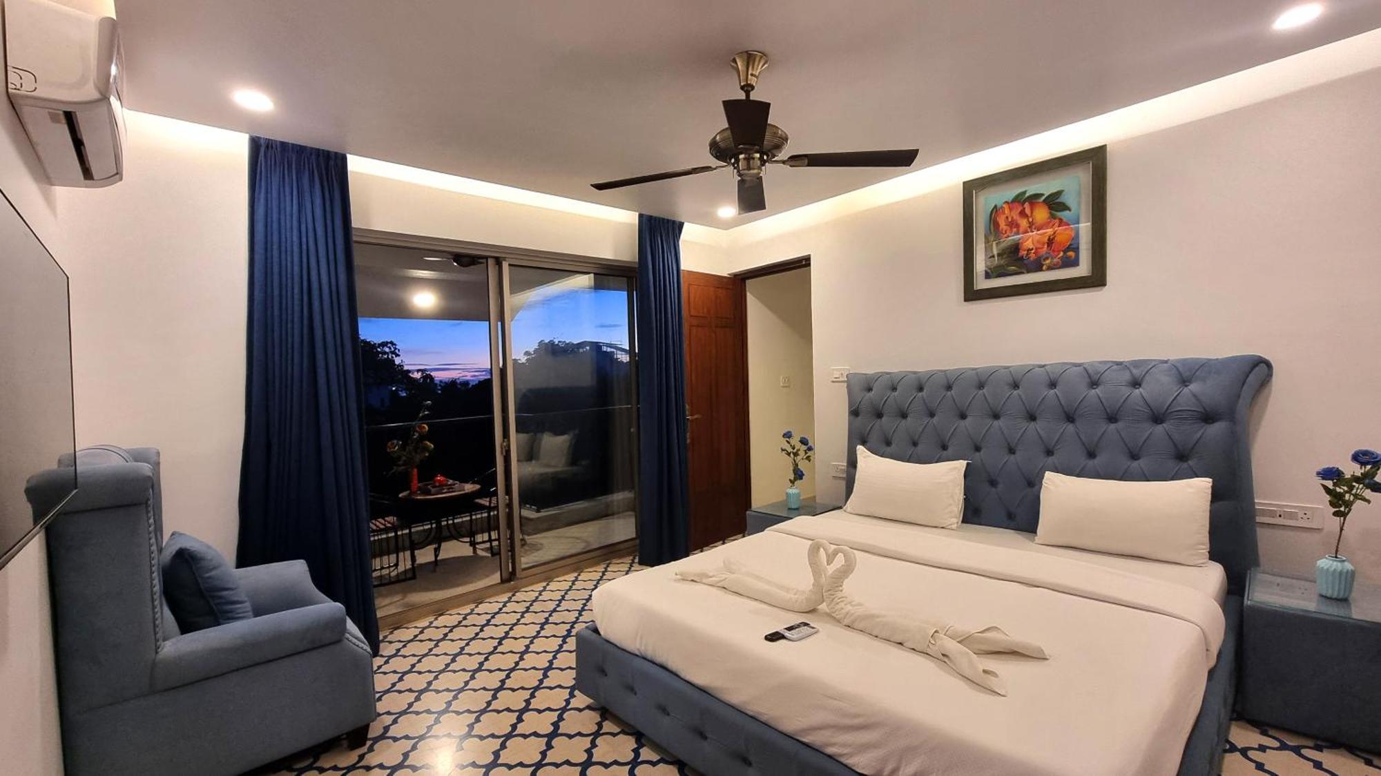 Casa Pallazzo Luxury - 10bhk Private Pool Villa Baga